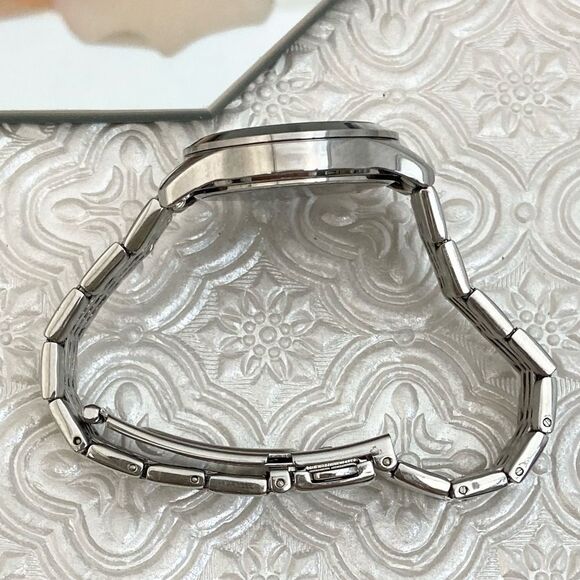 Pulsar by Seiko Classic Ladies Mother of Pearl Dial Watch - Picture 11 of 14